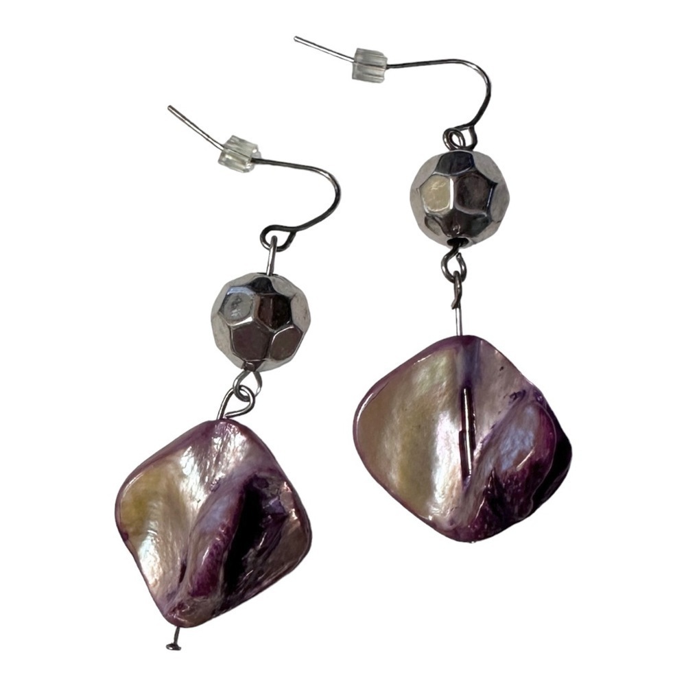 Boutique Purple Mother of Pearl She’ll Dangle Drop Earrings Silver Tone